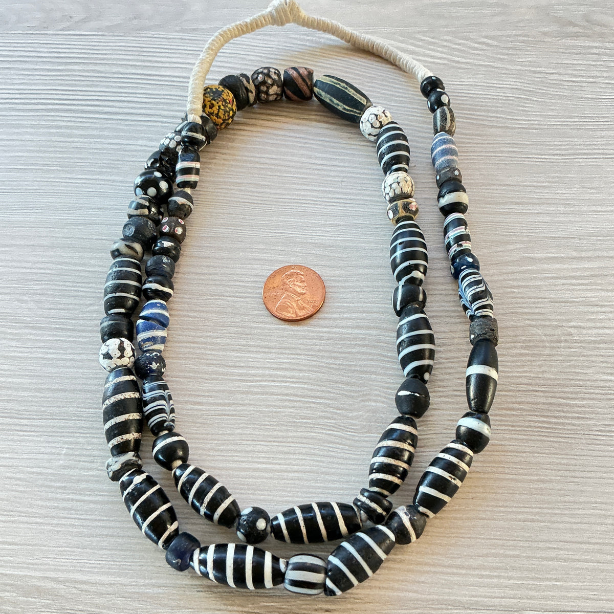 Mixed Black and White Antique Venetian Glass Bead Strand - Rita Okrent Collection (AT1909)