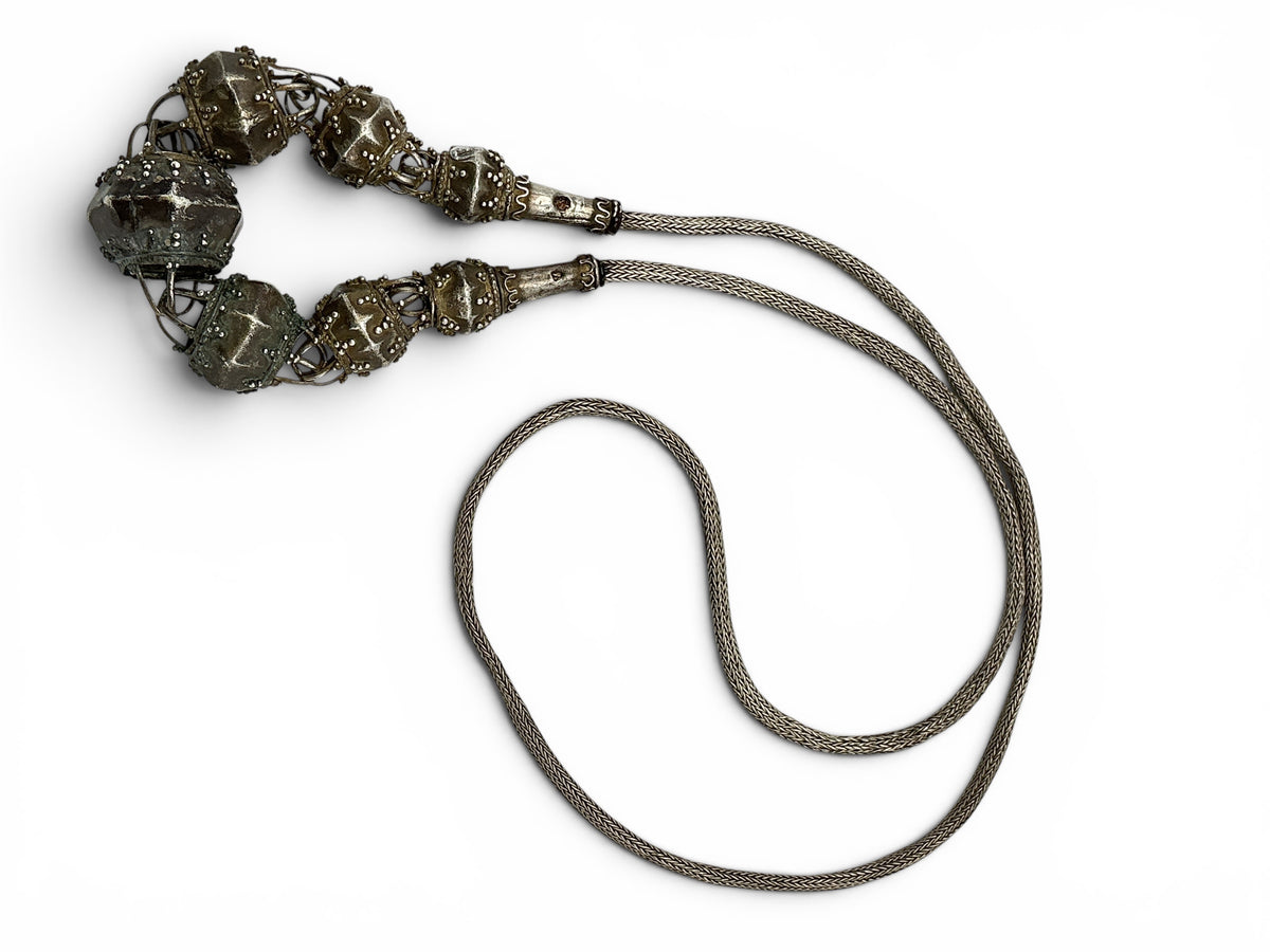 Antique Sri Lankan Silver Necklace with Interlocking Beads - Rita Okrent Collection (NE423)