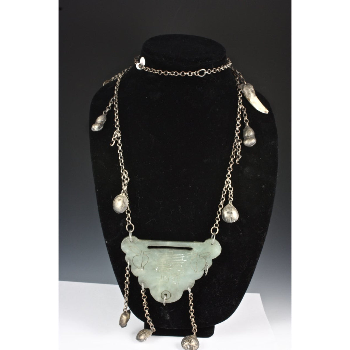 Antique Ethnic Chinese Silver and Jade Necklace 