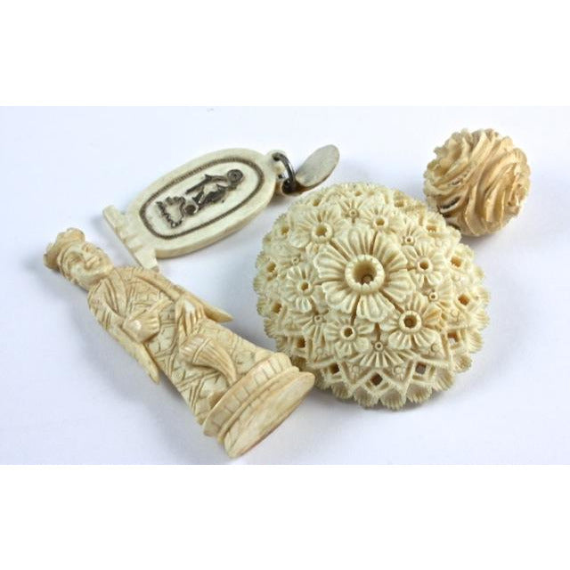 Pendant Item 267b