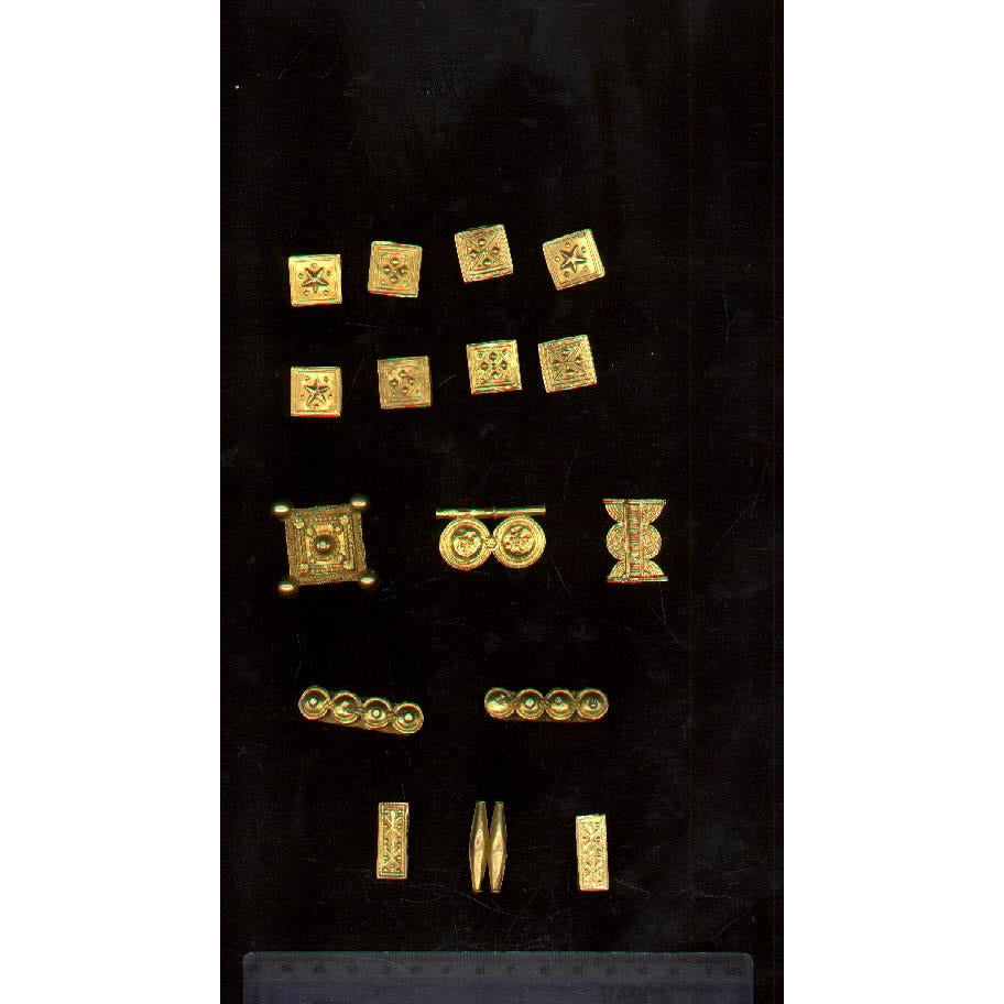 16 Antique Egyptian gold items, 31 grams total Price is for all 16 items