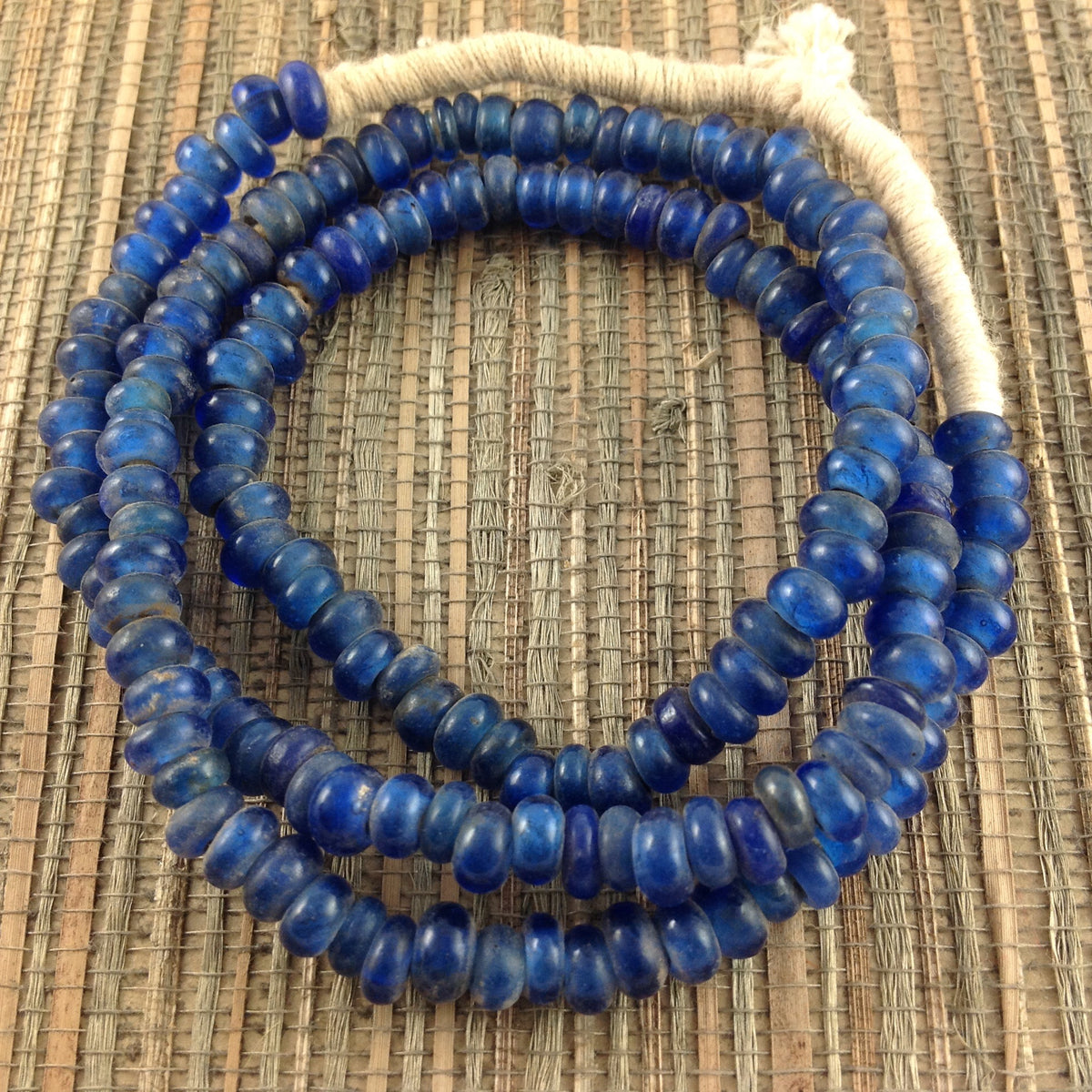Rich Blue Antique Dutch Glass Beads, Strand - ANT400