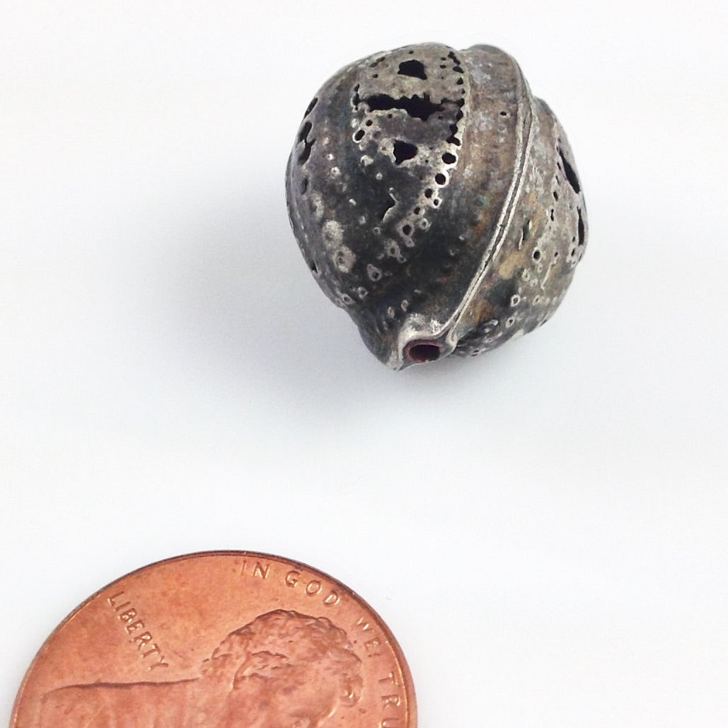 Mauritanian Antique Silver Aggrab al Fadda Bead, Small - Rita Okrent Collection  (ANT258b)