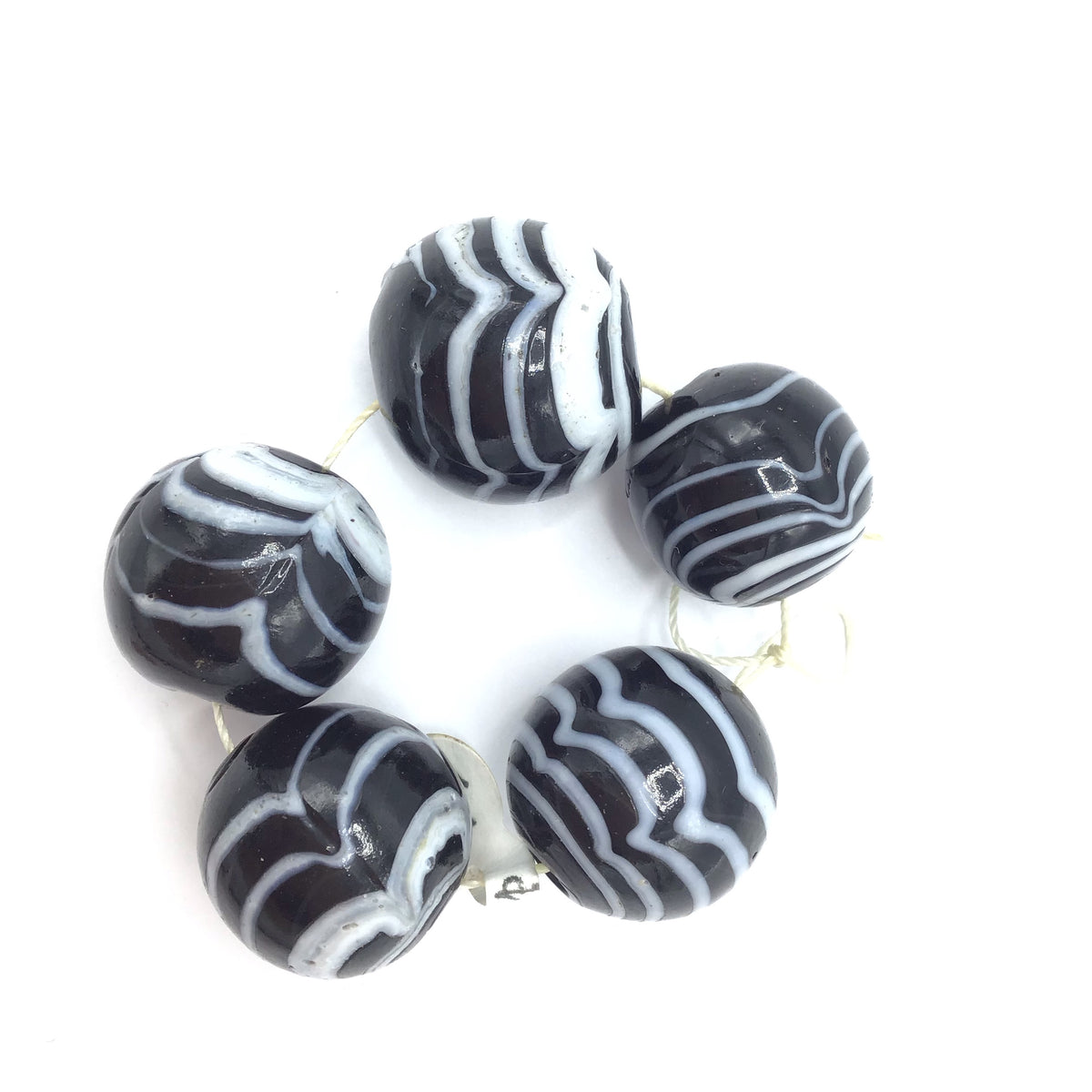 Set of 5 Large Black and White Art Glass Beads from Rita&#39;s Design Room - Rita Okrent Collection (C142c)