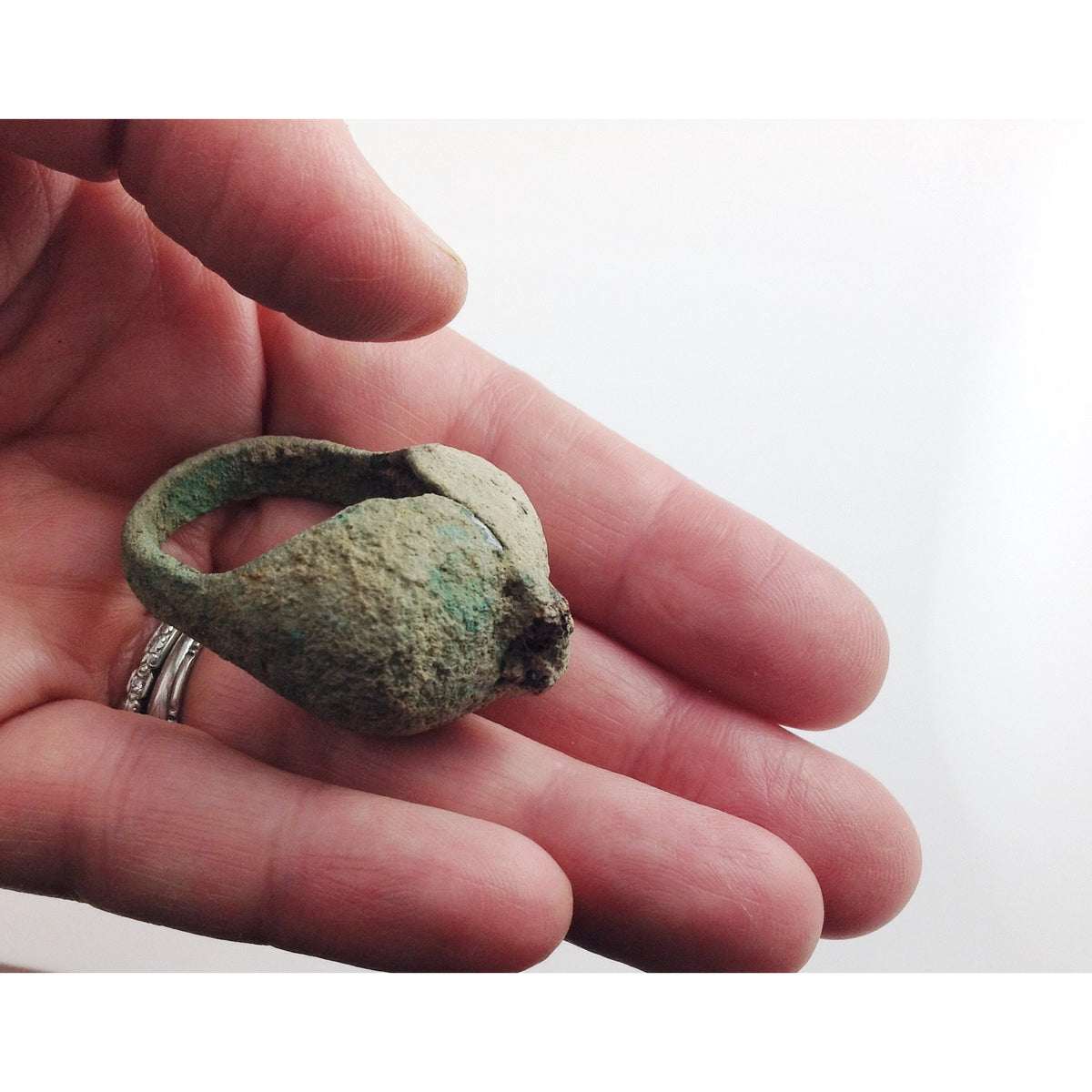 Rare Ancient Bronze Ring with Patina, from Guimbala Region of Mali - Rita Okrent Collection (BR050)