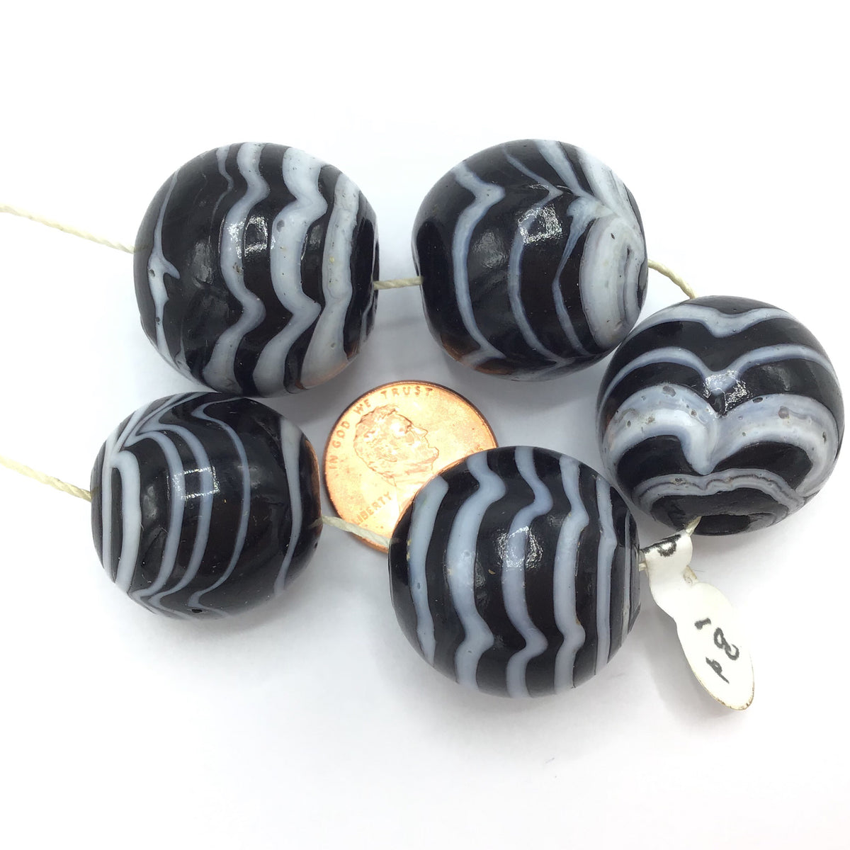 Set of 5 Large Black and White Art Glass Beads from Rita&#39;s Design Room - Rita Okrent Collection (C142c)