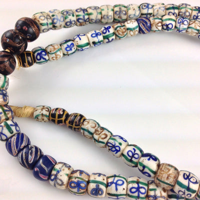 Bowtie Venetian Trade Beads, Venice, Antique - AT0038