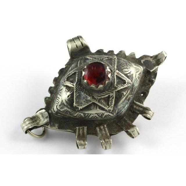 Pendant Item 009