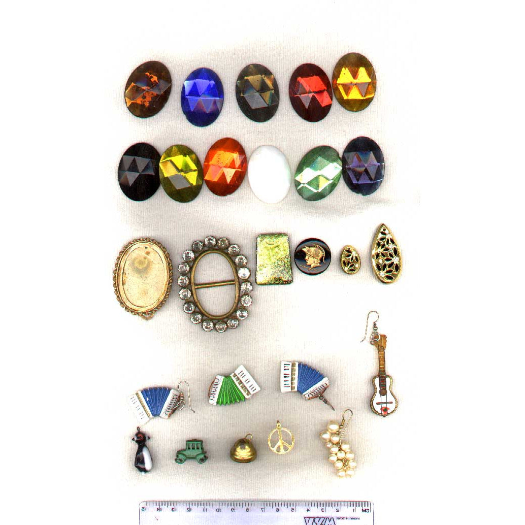 Faceted glass settings in many colors. Group of 11 (top 2 rows)