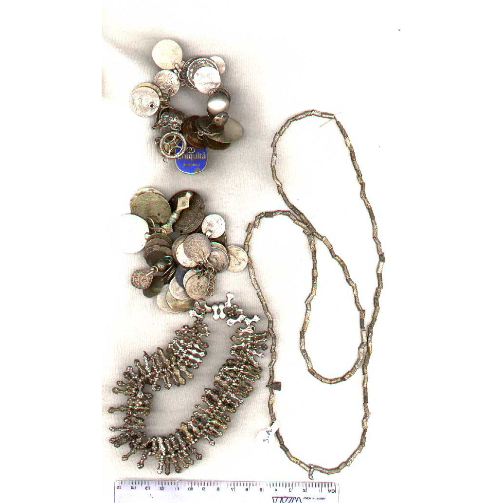 Mixed pendants