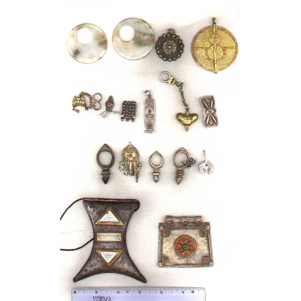 Collection of 6 pendants (2nd row)