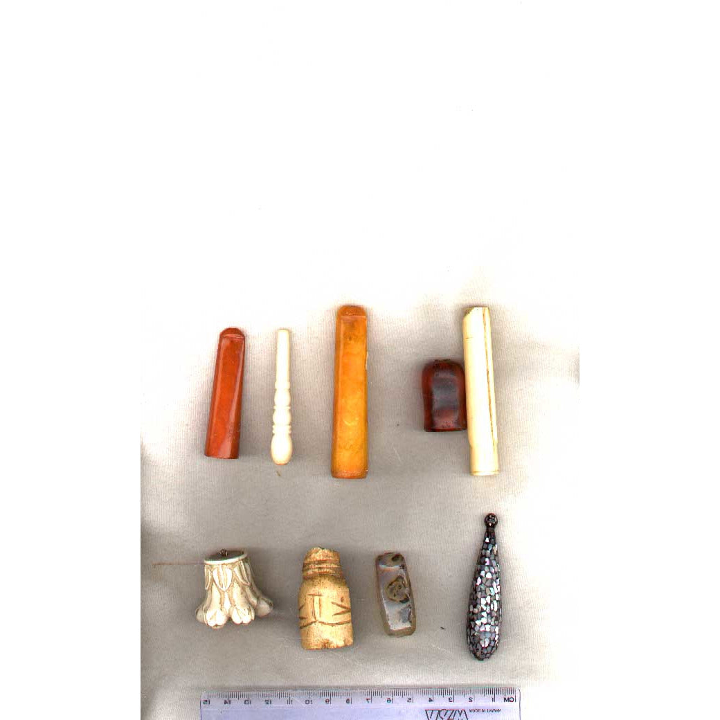 Antique beads and pendants, Egypt, group o f5