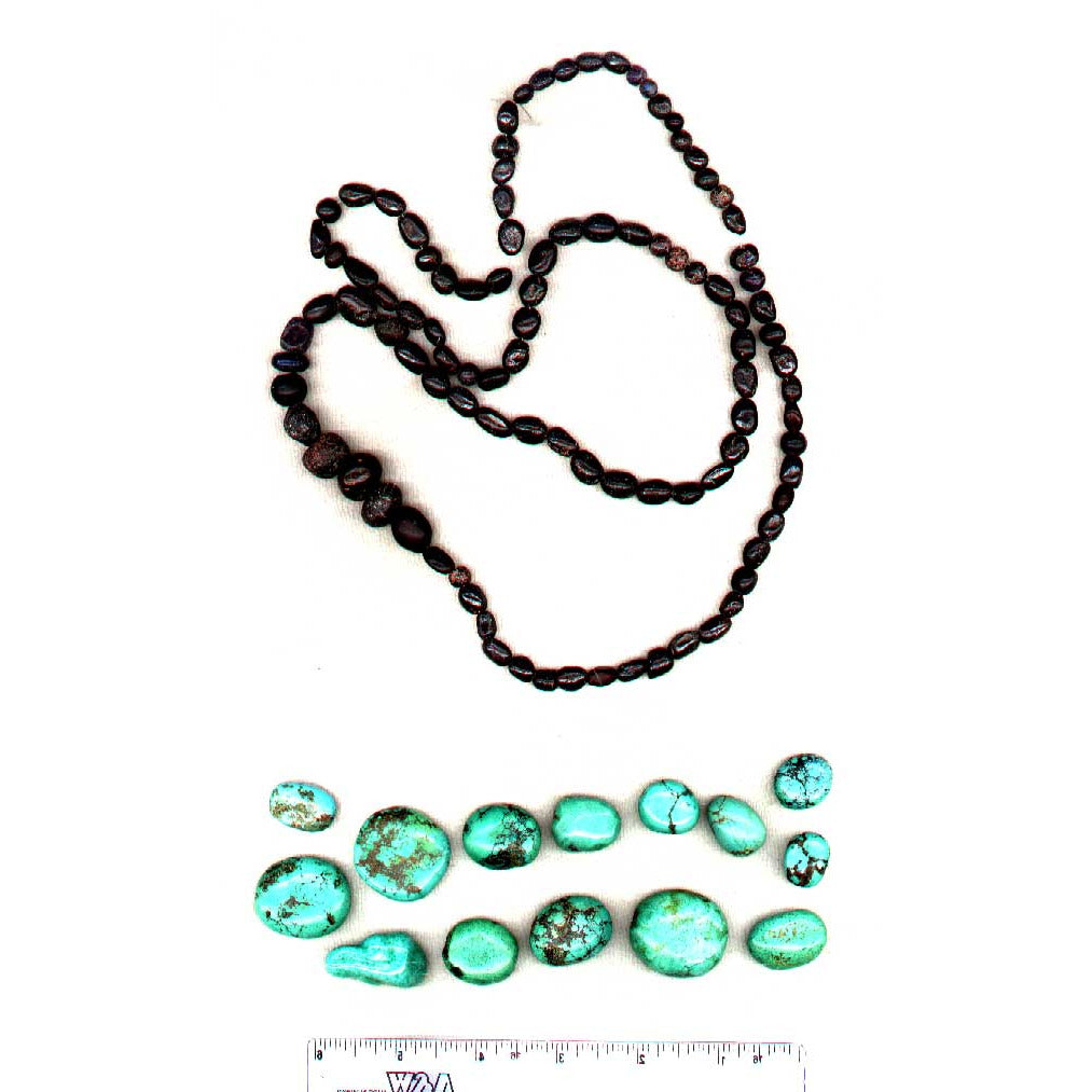 Strand garnet beads, antique